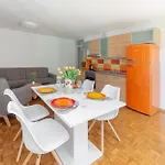Apartma Angela Apartment